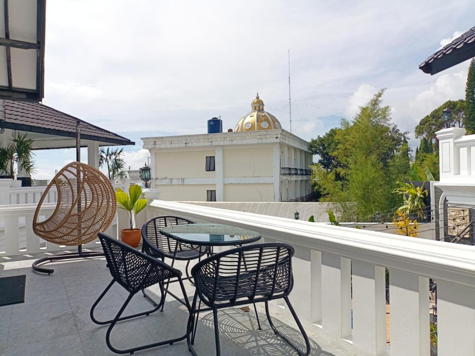 Villa Kota Bunga Malini 10 Cikundul Exteriör bild