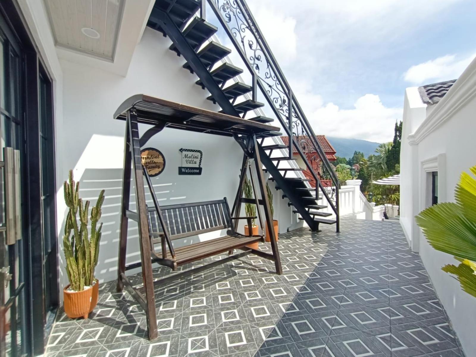 Villa Kota Bunga Malini 10 Cikundul Exteriör bild