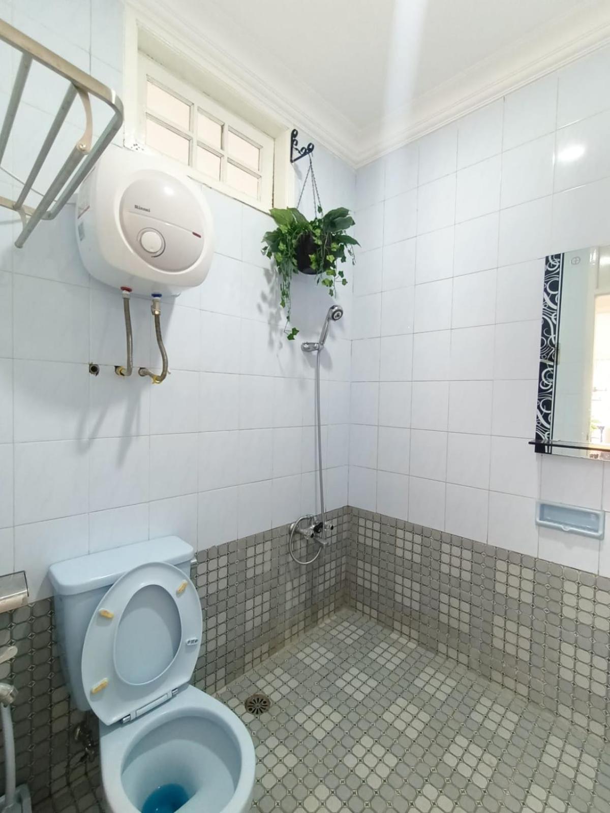 Villa Kota Bunga Malini 10 Cikundul Exteriör bild